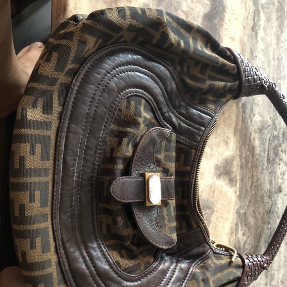 Fendi bag - Picture 2 of 5